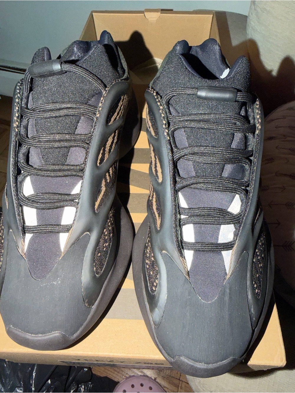 Yeezy 700 v3